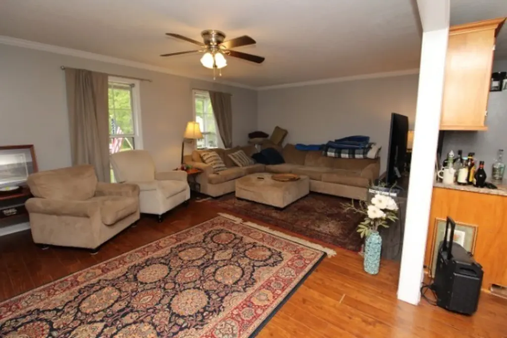 1740 Broadripple Drive Clarksville TN 37042