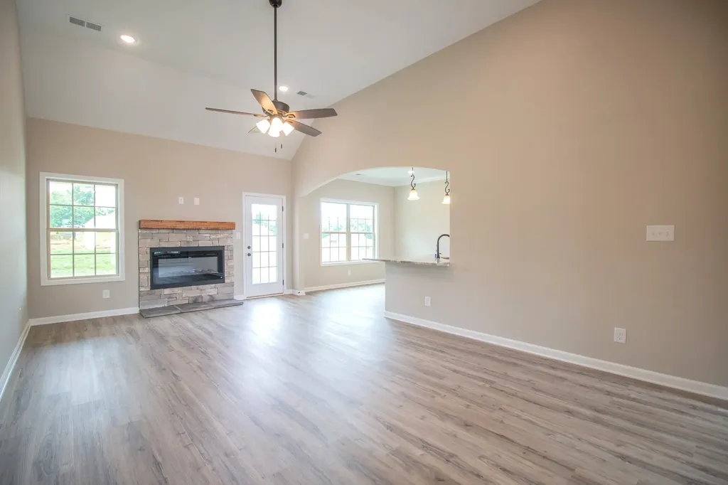 19 Cherry Acres Clarksville TN 37042