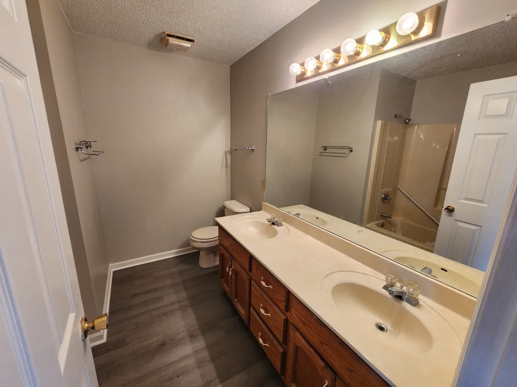1653 Bear Creek Pike Columbia TN 38401
