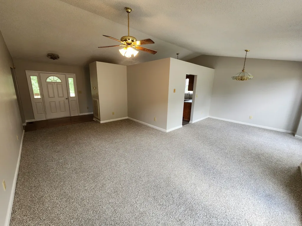 1653 Bear Creek Pike Columbia TN 38401