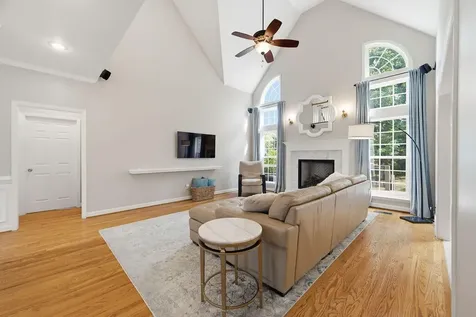 7 Windsor Lane Ringgold GA 30736