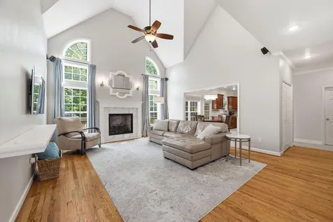 7 Windsor Lane Ringgold GA 30736