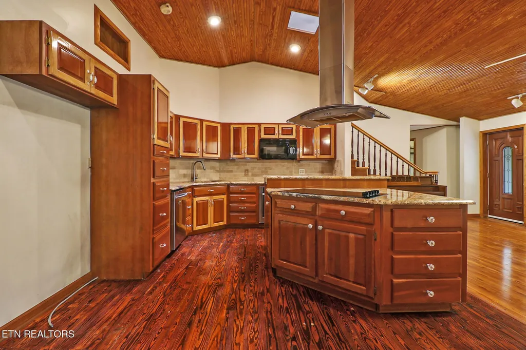 395 Ashley Lane Oneida TN 37841