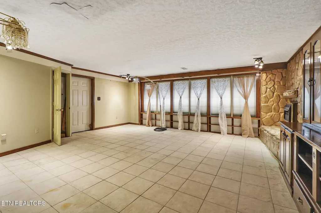 395 Ashley Lane Oneida TN 37841