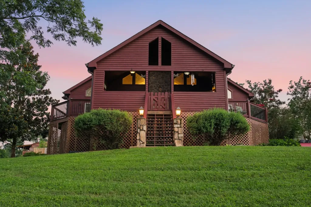 1021 Pine Valley Road Kingston Springs TN 37082