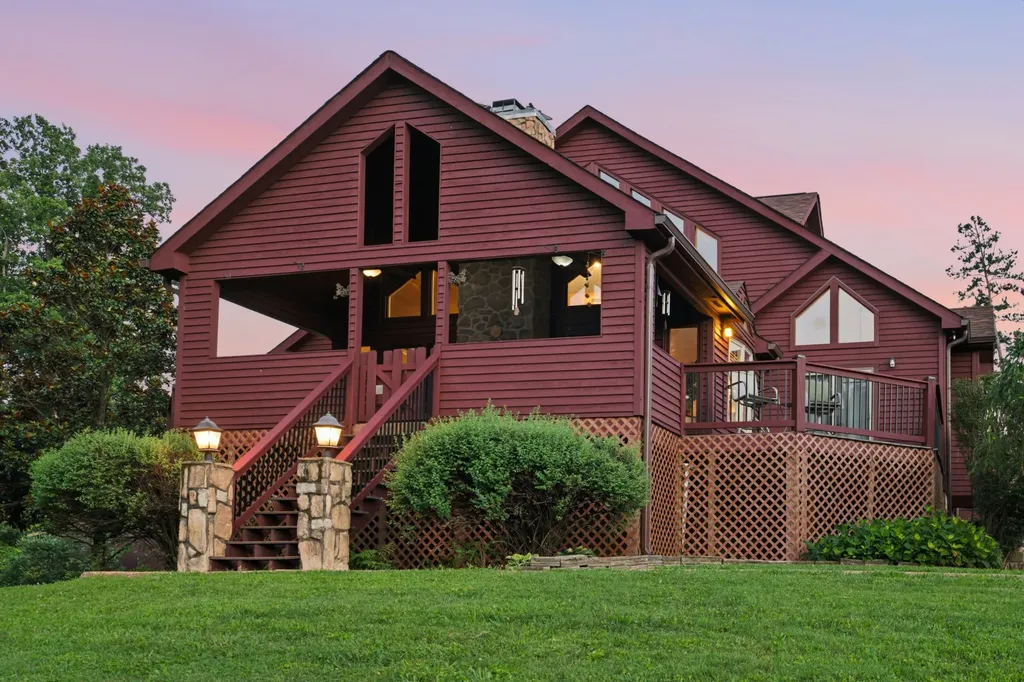1021 Pine Valley Road Kingston Springs TN 37082