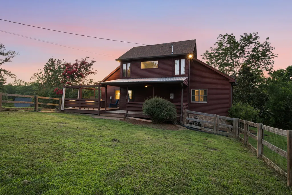 1021 Pine Valley Road Kingston Springs TN 37082
