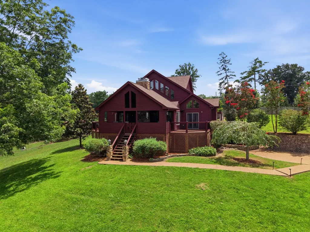1021 Pine Valley Road Kingston Springs TN 37082
