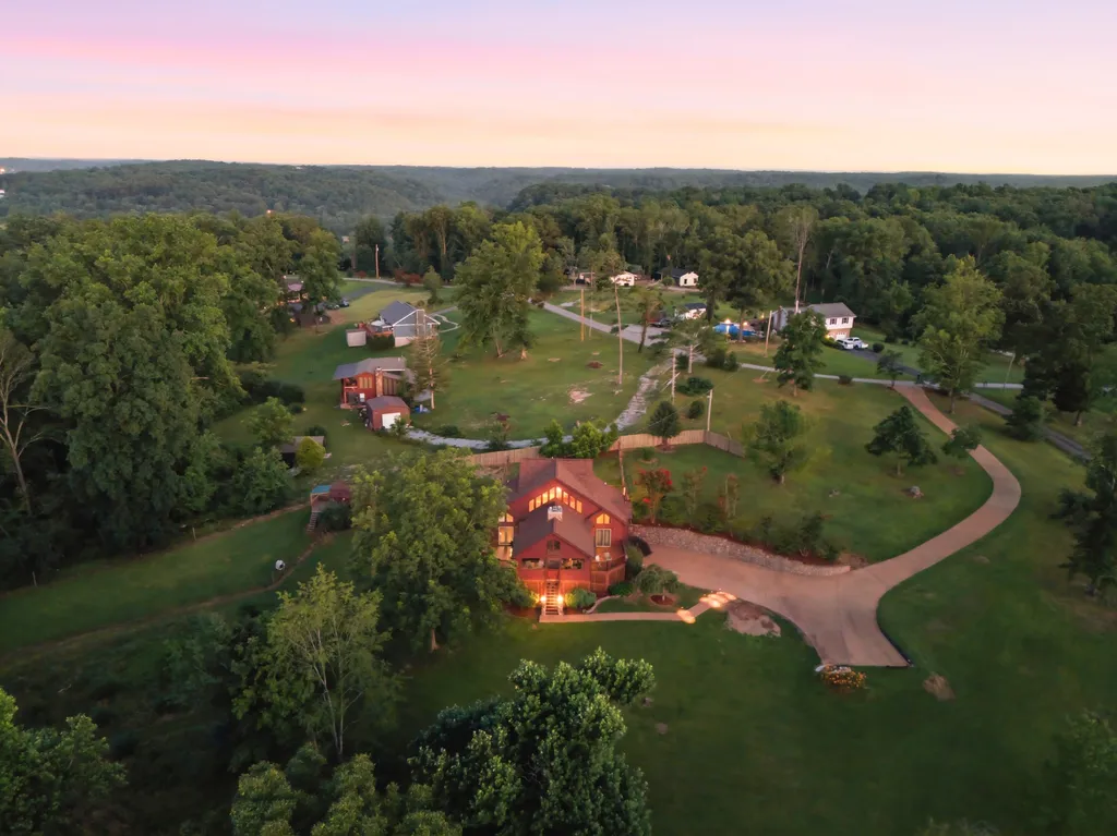 1021 Pine Valley Road Kingston Springs TN 37082
