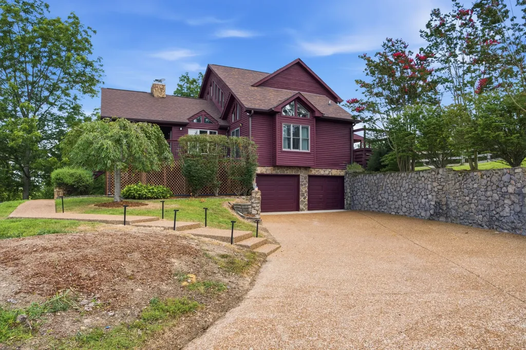 1021 Pine Valley Road Kingston Springs TN 37082