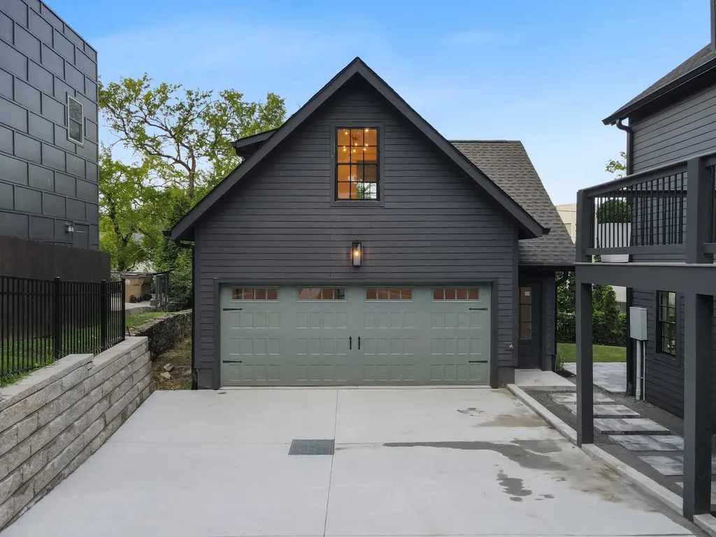 1816 Wildwood Avenue Nashville TN 37212