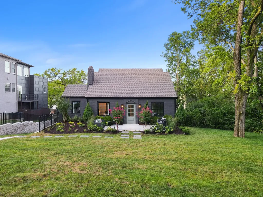 1816 Wildwood Avenue Nashville TN 37212