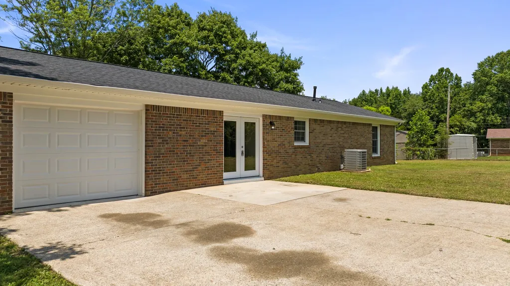 4 Park Street Fayetteville TN 37334