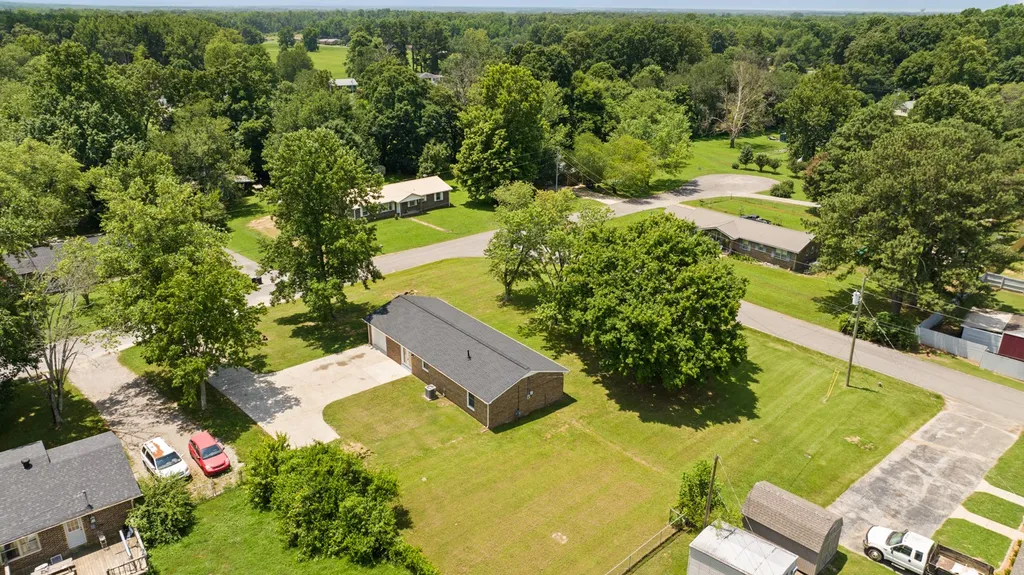 4 Park Street Fayetteville TN 37334