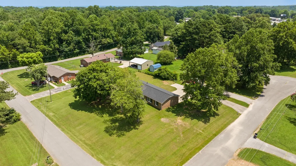 4 Park Street Fayetteville TN 37334