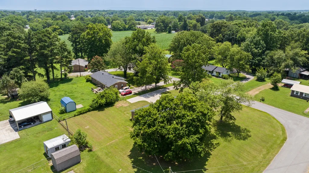 4 Park Street Fayetteville TN 37334