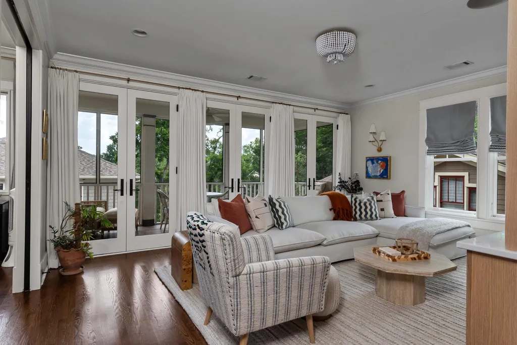 1911 Beechwood Avenue Nashville TN 37212