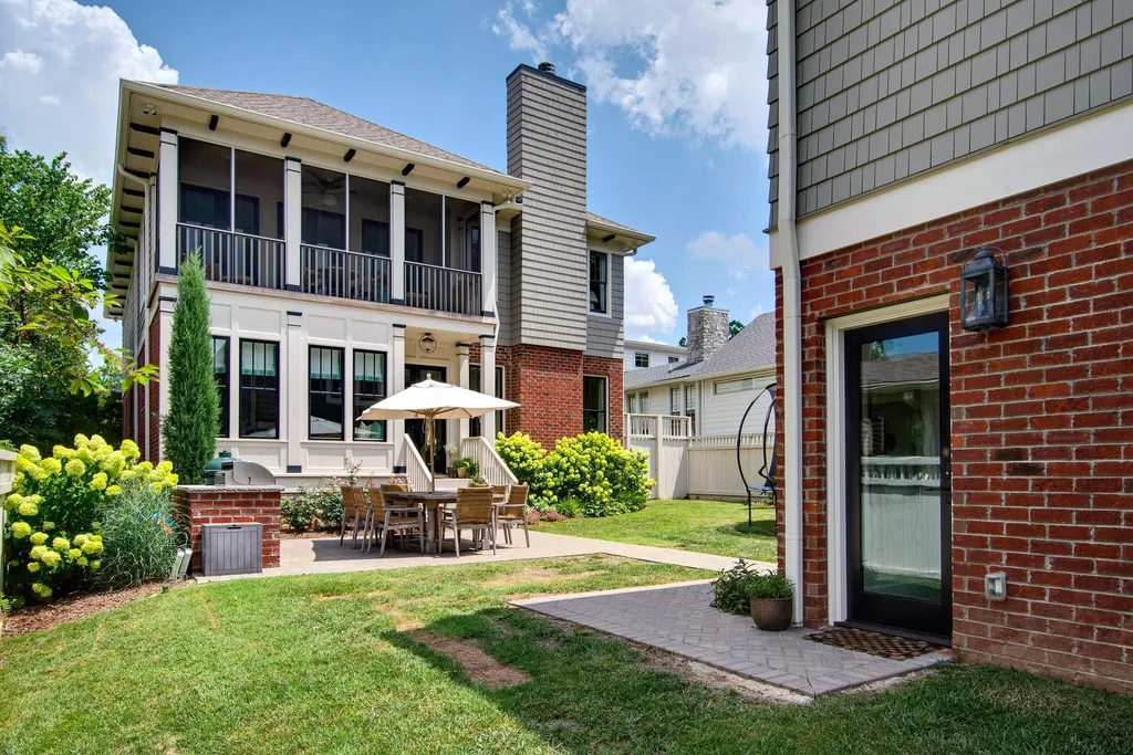 1911 Beechwood Avenue Nashville TN 37212