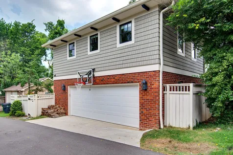 1911 Beechwood Avenue Nashville TN 37212