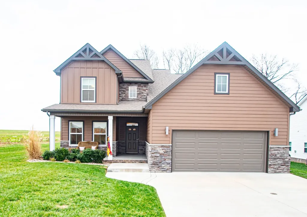2709 Remington Trace Clarksville TN 37043