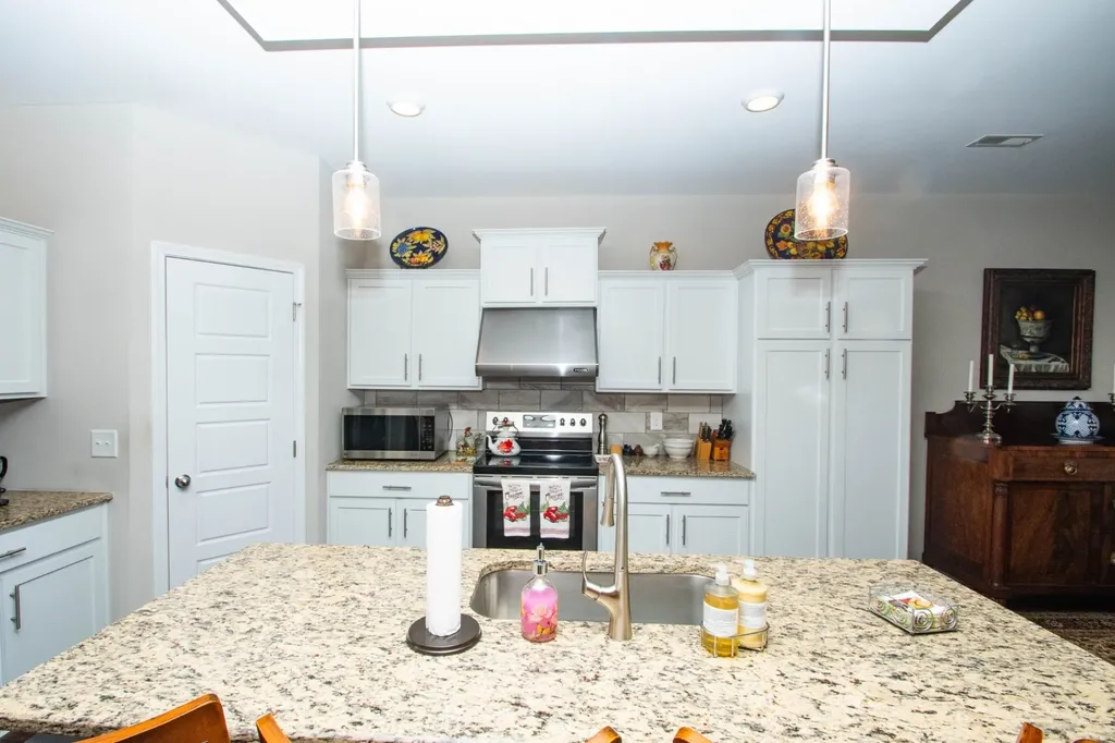 2709 Remington Trace Clarksville TN 37043