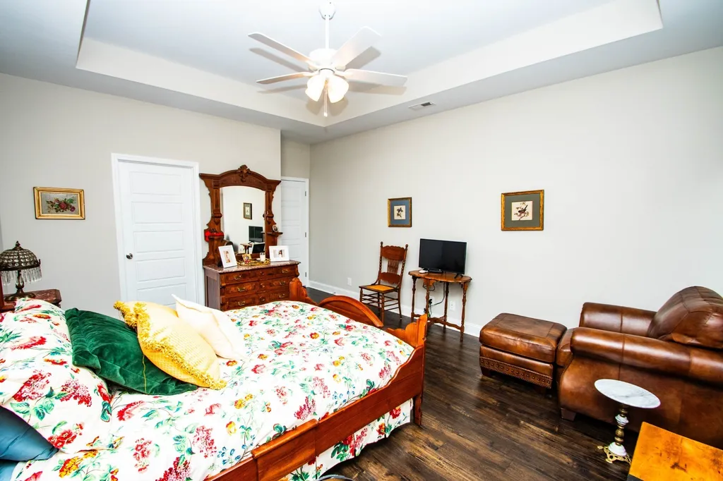 2709 Remington Trace Clarksville TN 37043