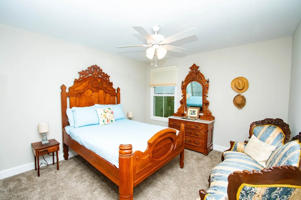 2709 Remington Trace Clarksville TN 37043