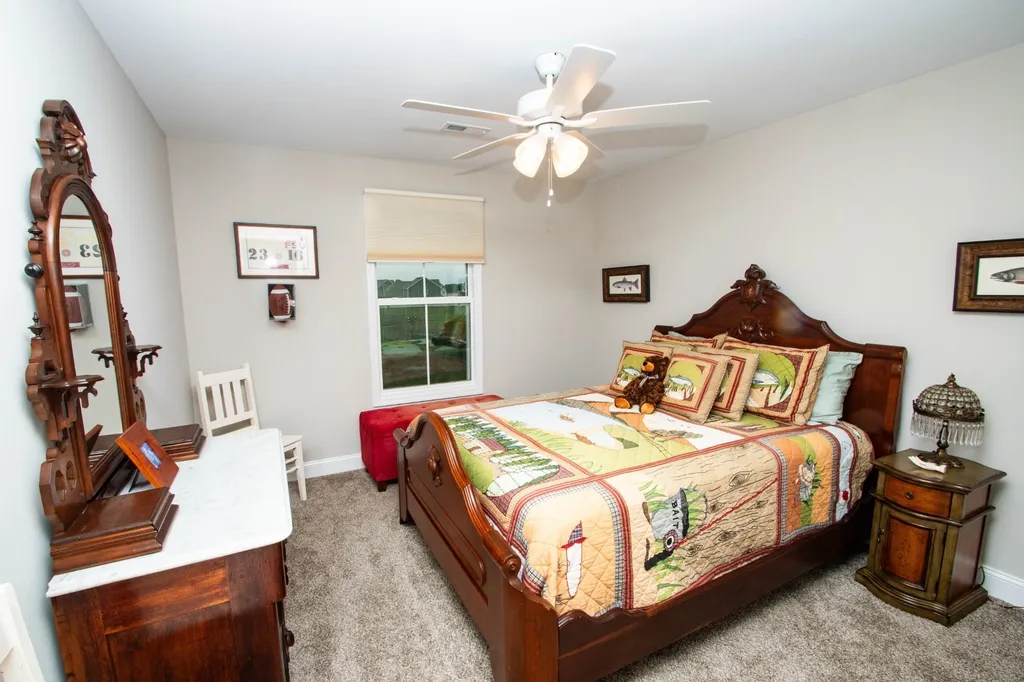 2709 Remington Trace Clarksville TN 37043