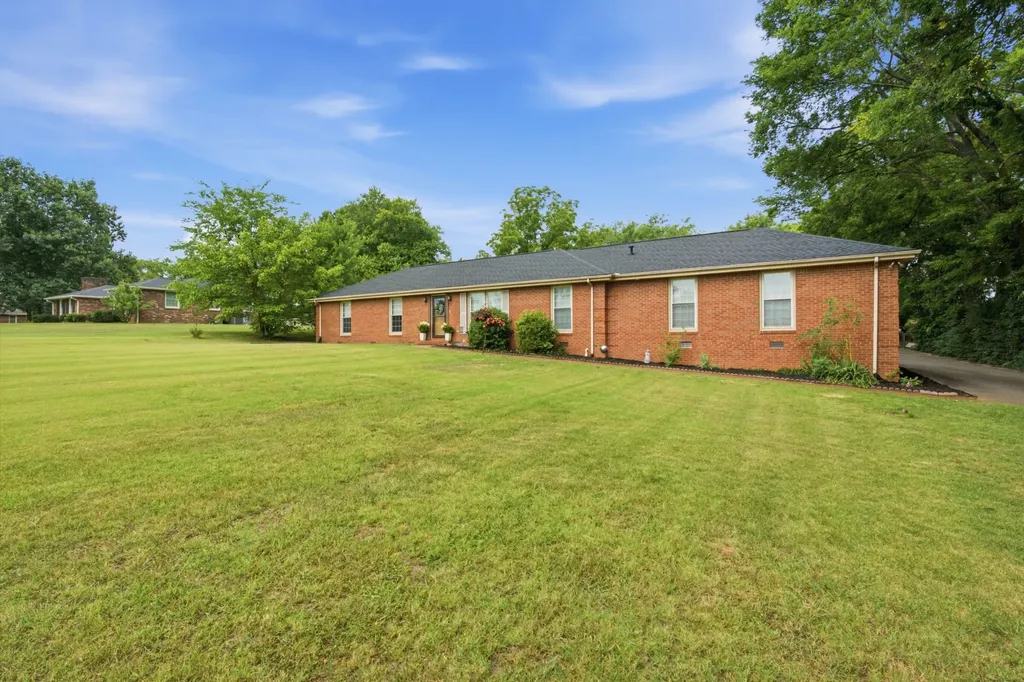 228 Maple Hill Road Lebanon TN 37087