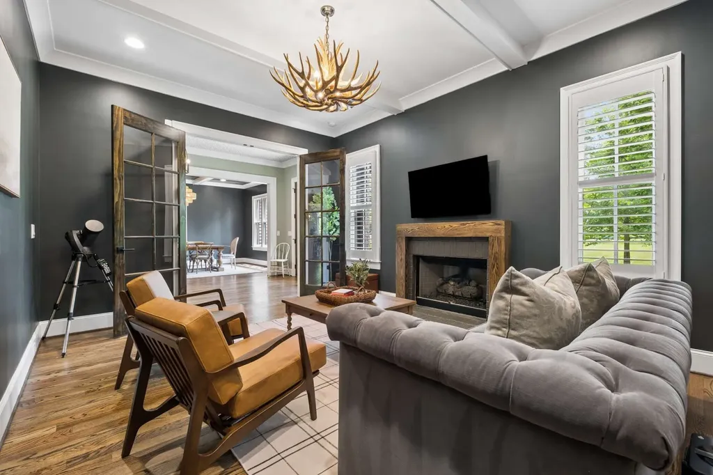 4613 Chalmers Drive Nashville TN 37215