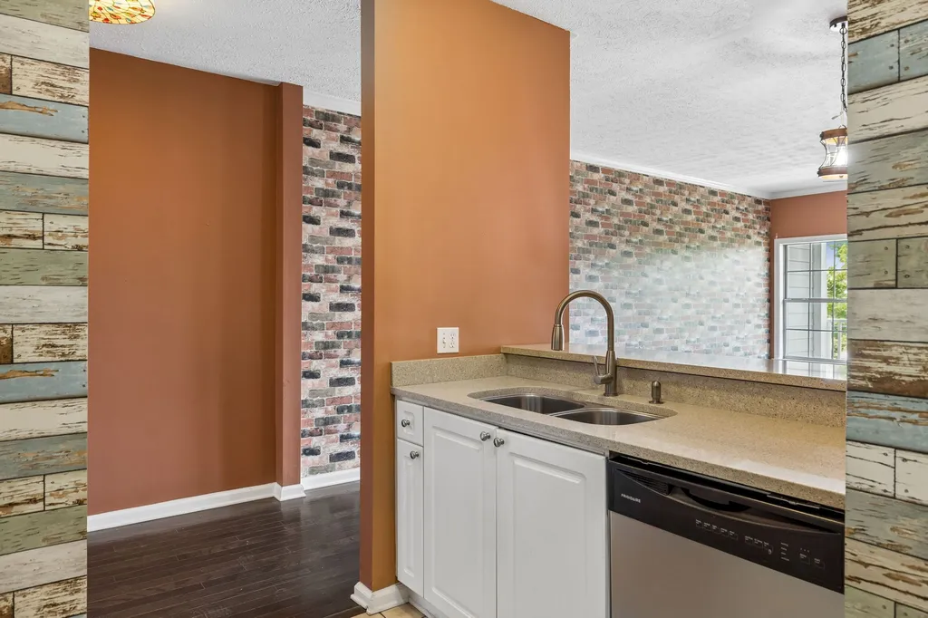 2025 Woodmont Boulevard Nashville TN 37215