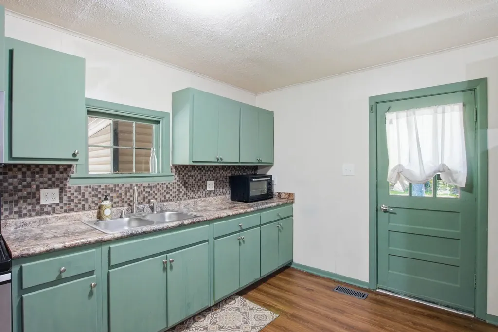 234 Reeves Street Tullahoma TN 37388