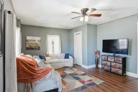 234 Reeves Street Tullahoma TN 37388