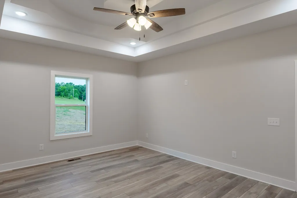 2010 Lafayette Road Red Boiling Springs TN 37150