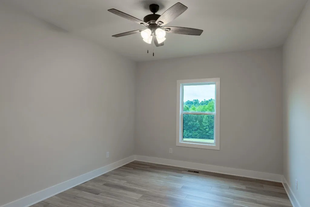2010 Lafayette Road Red Boiling Springs TN 37150