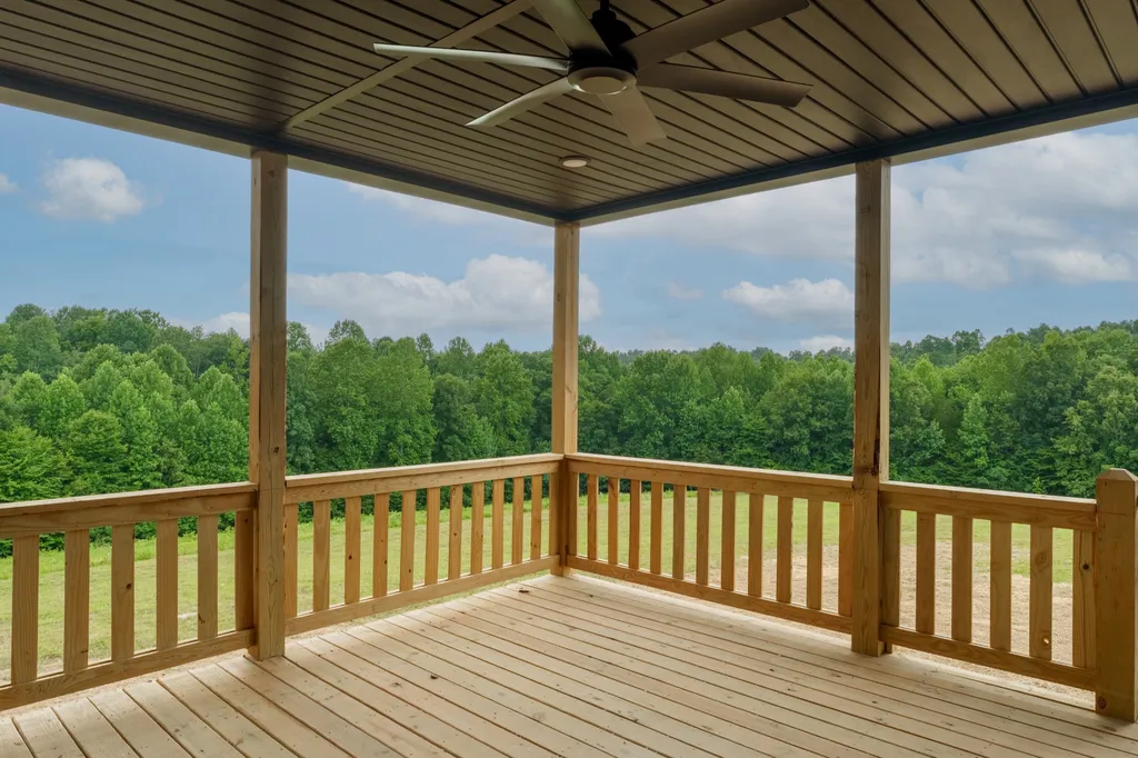 2010 Lafayette Road Red Boiling Springs TN 37150