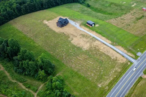 2010 Lafayette Road Red Boiling Springs TN 37150