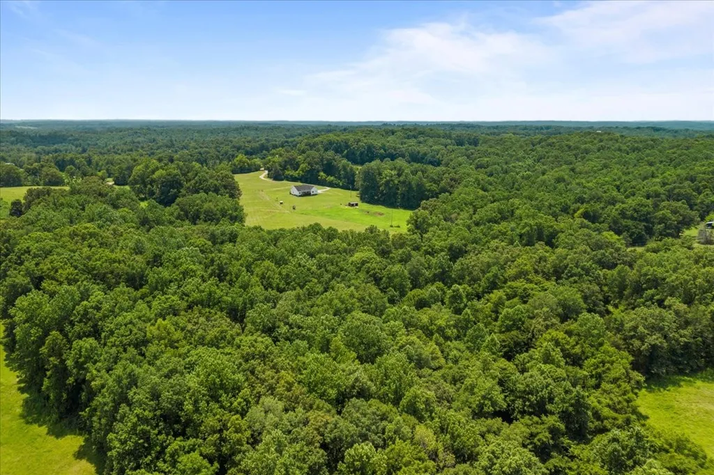 4251 Spring Valley Road Cumberland City TN 37050