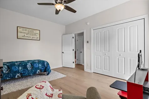 4251 Spring Valley Road Cumberland City TN 37050