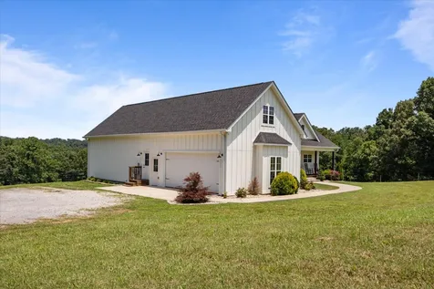 4251 Spring Valley Road Cumberland City TN 37050