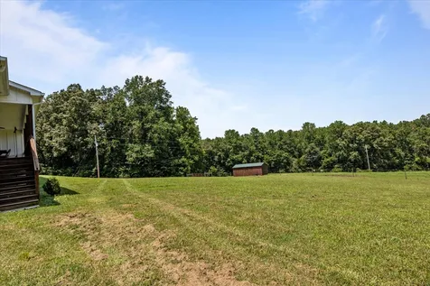 4251 Spring Valley Road Cumberland City TN 37050
