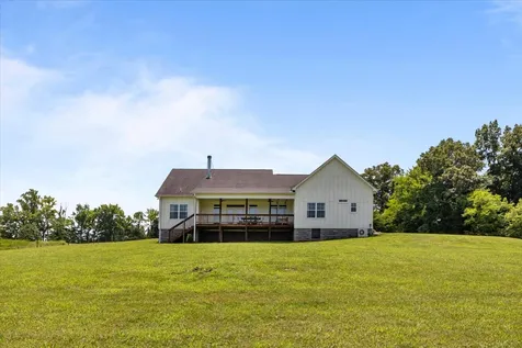 4251 Spring Valley Road Cumberland City TN 37050