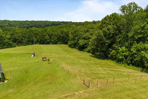 4251 Spring Valley Road Cumberland City TN 37050