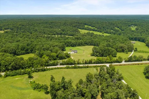4251 Spring Valley Road Cumberland City TN 37050