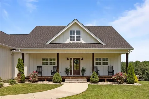 4251 Spring Valley Road Cumberland City TN 37050