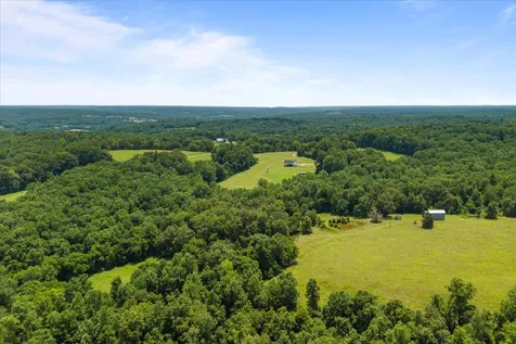 4251 Spring Valley Road Cumberland City TN 37050