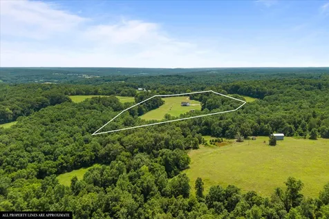 4251 Spring Valley Road Cumberland City TN 37050