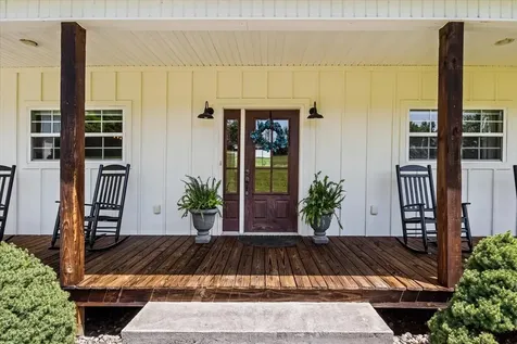 4251 Spring Valley Road Cumberland City TN 37050
