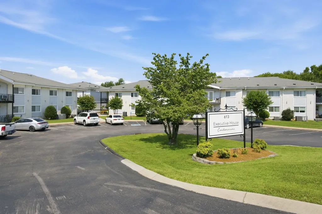 613 Hillsboro Road Franklin TN 37064