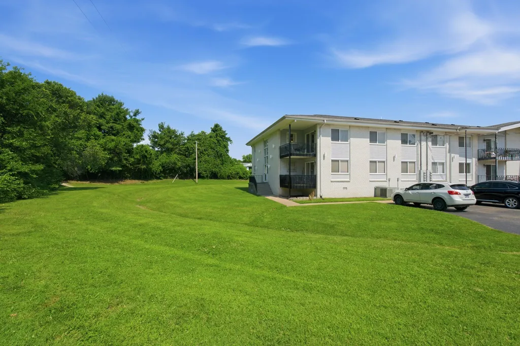 613 Hillsboro Road Franklin TN 37064
